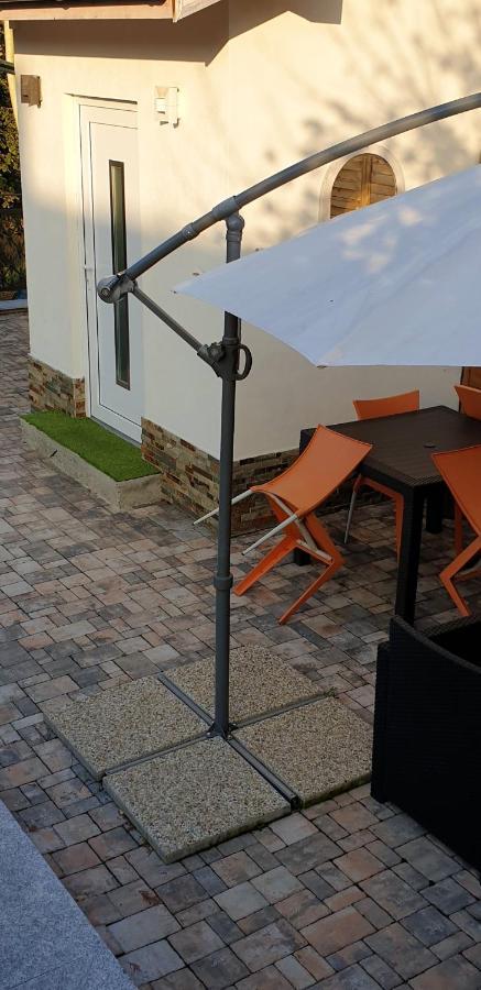 2 Bedrooms House With Enclosed Garden And Wifi At Slezska Ostrava Exterior photo
